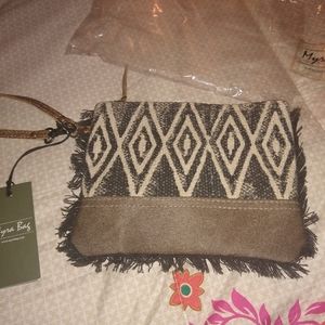 Myra wristlet